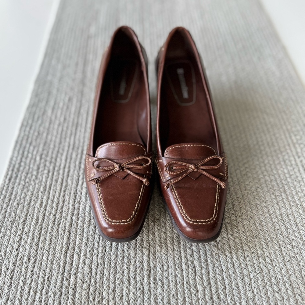 Naturalizer Brown Genuine Leather Heeled Bow Detail Square Toe Loafers Size 7